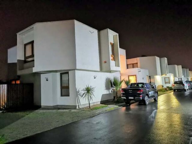 Casa en Los Cipreses, Machalí.