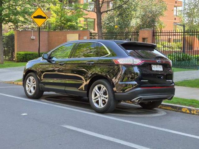 FORD EDGE TITANIUM 2019