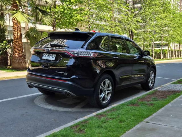 FORD EDGE TITANIUM 2019