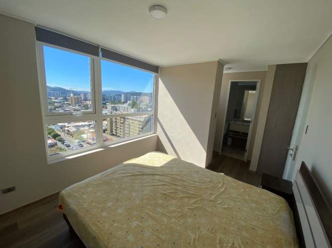 Departamento en arriendo c/ estacionamiento en Centro de Concepción