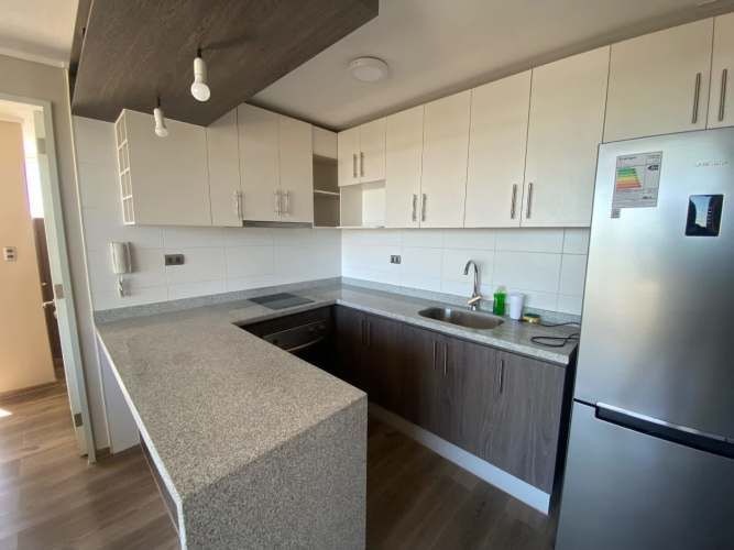 Departamento en arriendo c/ estacionamiento en Centro de Concepción