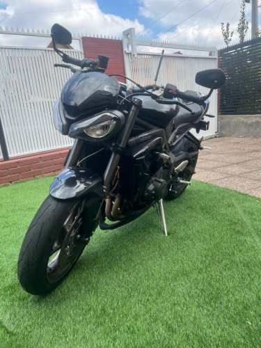 2023 Triumph Street Triple Rs 765 cc