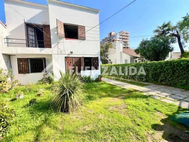 CASA Suecia / Simón Bolívar / Metro Chile España