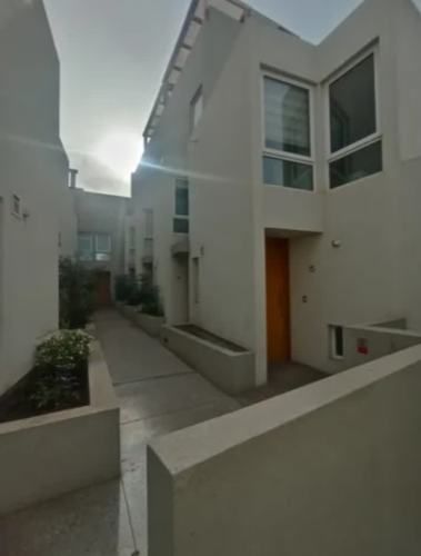 MODERNO TOWNHOUSE CON TERRAZA MIRADOR