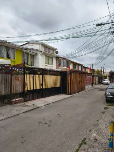 Casa en venta c/ estacionamiento en Protectora de La Infancia