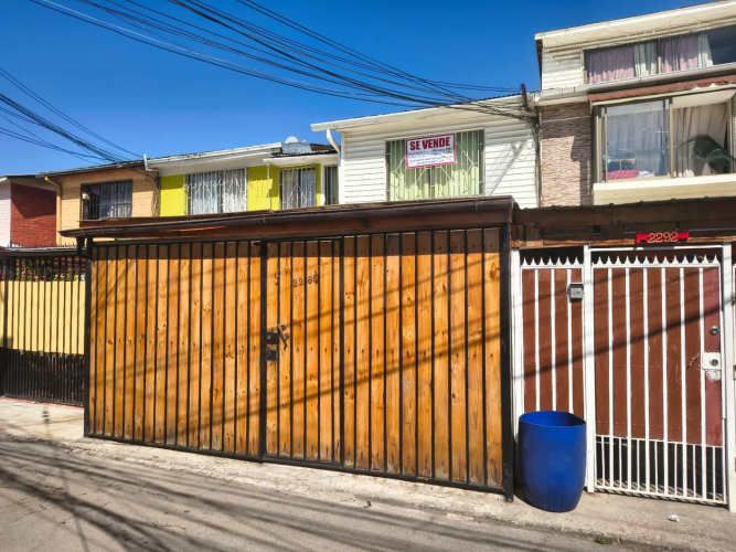 Casa en venta c/ estacionamiento en Protectora de La Infancia