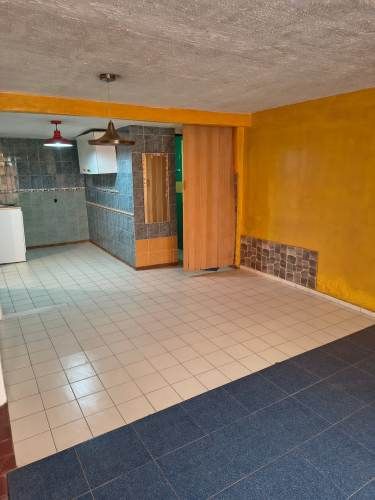 Casa en venta c/ estacionamiento en Protectora de La Infancia