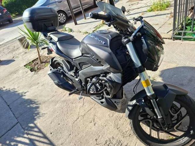 Moto Dominar 400 adventure