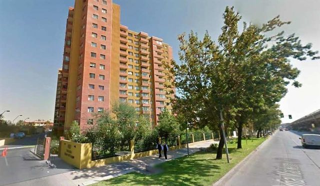 Depto. Frente a Mall Florida Center de 1Dor+1Baño.