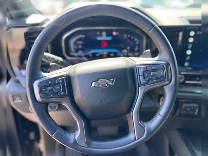 CHEVROLET SILVERADO 2023