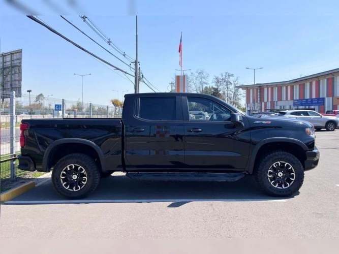 CHEVROLET SILVERADO 2023