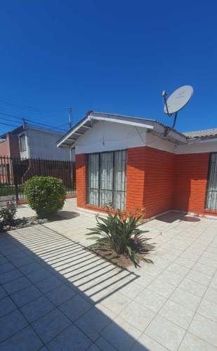 Casa 2D + 1B con estac camino al Valle Elqui (122776)