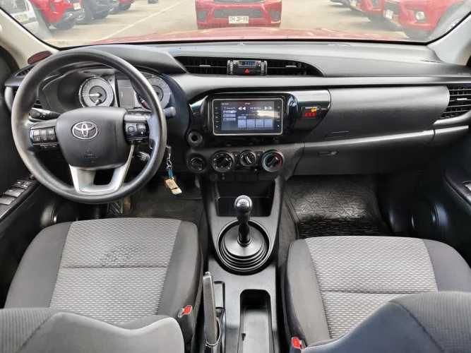 TOYOTA HILUX 2023