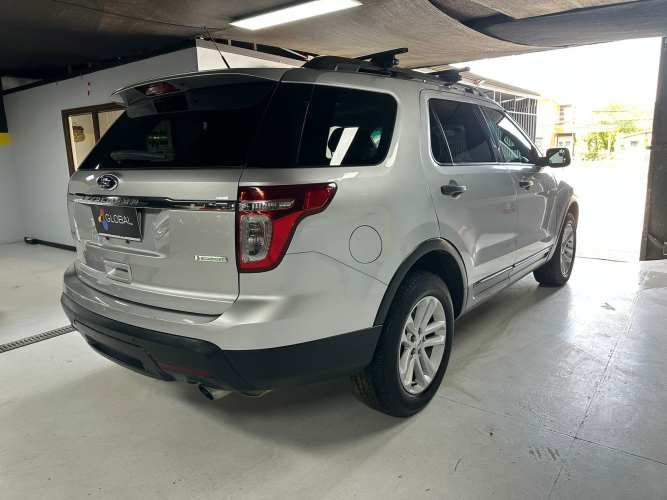 FORD EXPLORER 2012