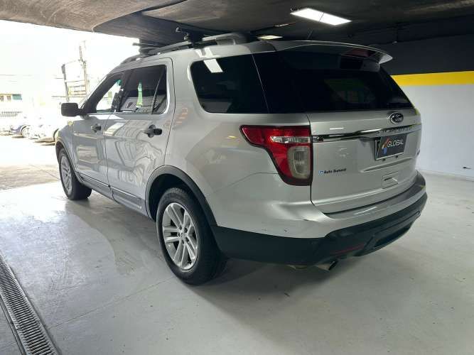FORD EXPLORER 2012