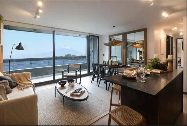 Hermosa vista y a pasos del Lago Llanquihue y de la costanera de la comuna, zona turística