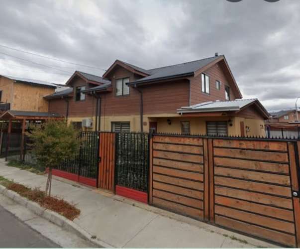 Se arrienda casa en Valles de San Javier,  4 dormitorios , 2 baños