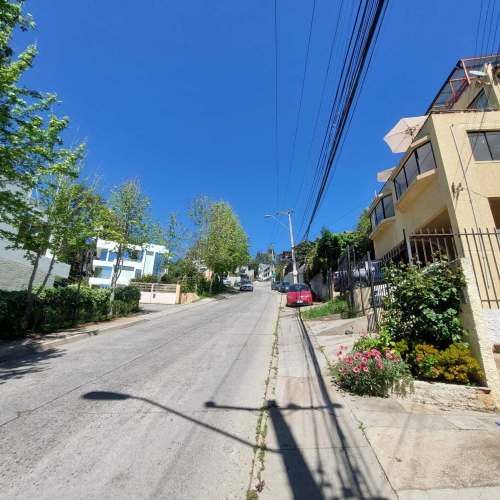 Se Vende Amplio Depto  (122782)