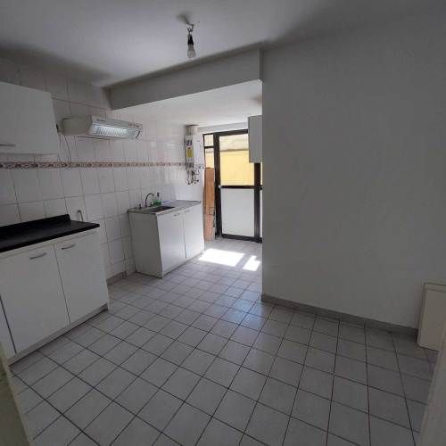 Se Vende Amplio Depto  (122782)