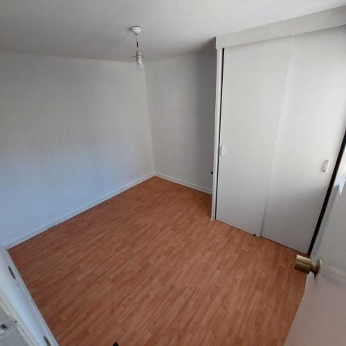 Se Vende Amplio Depto  (122782)