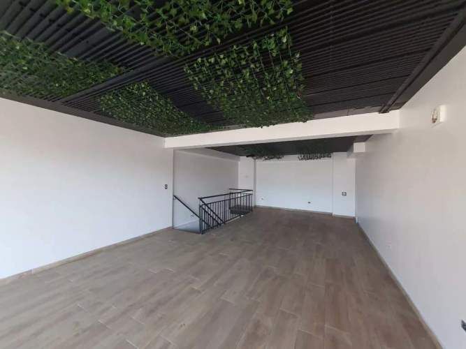 Local Comercial Edificio Galia en Trizano 430