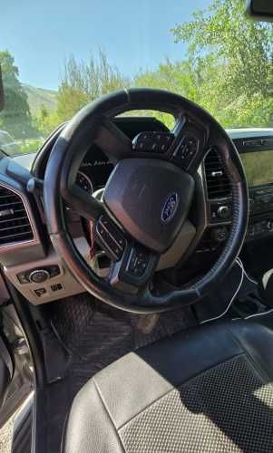 Ford F-150 XLT 4x4 5.0 V8