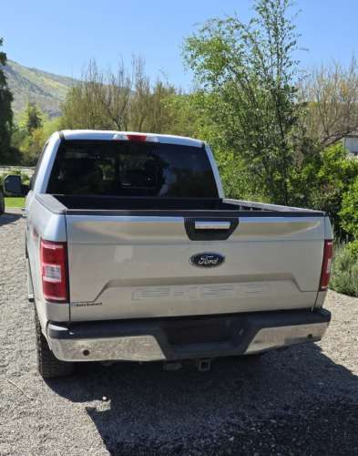 Ford F-150 XLT 4x4 5.0 V8
