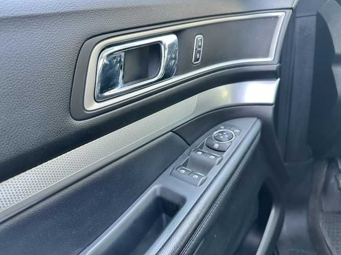 FORD EXPLORER XLT 3.5 2018