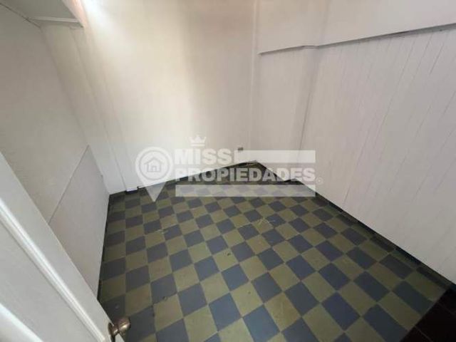 SE VENDE CASA EN SECTOR CENTRO