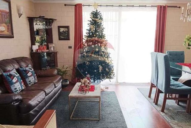 Casa 3d, 2b estacionamiento para 3 vehículos.