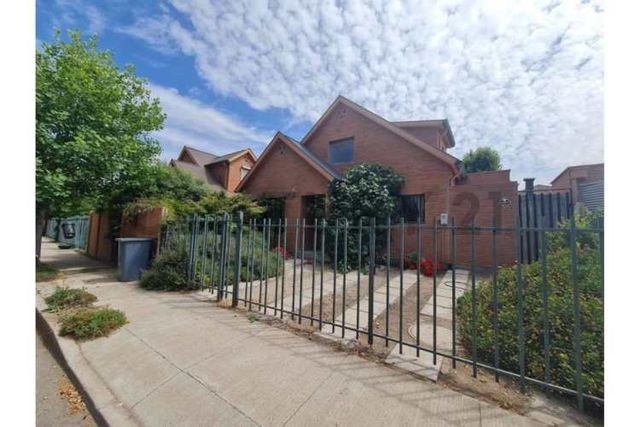 VENTA ACOGEDORA CASA LAS BRISAS NORTE - CHICUREO