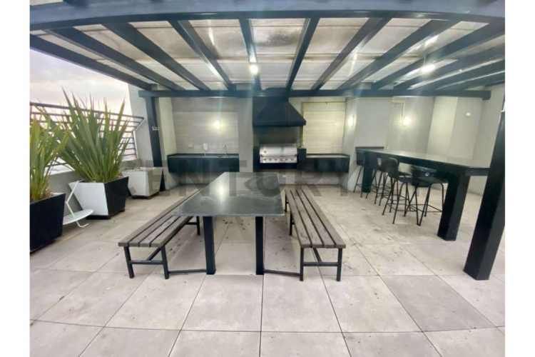 EN VENTA AMPLIO DEPTO CON ESTACIONAMIENTO