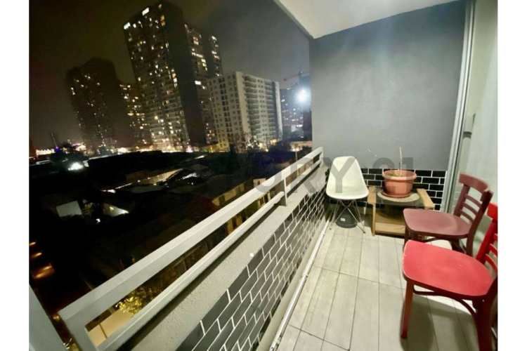 EN VENTA AMPLIO DEPTO CON ESTACIONAMIENTO