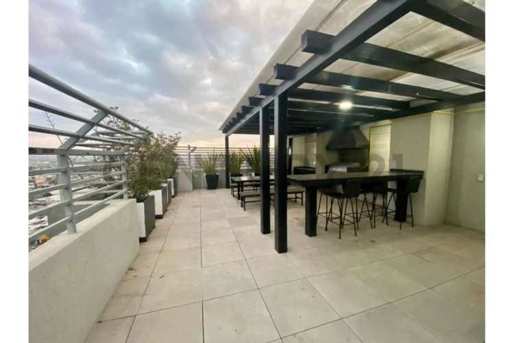 EN VENTA AMPLIO DEPTO CON ESTACIONAMIENTO