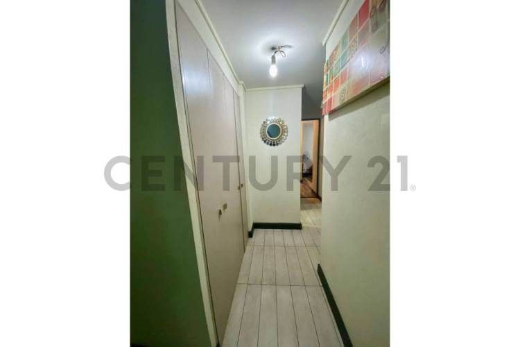 EN VENTA AMPLIO DEPTO CON ESTACIONAMIENTO