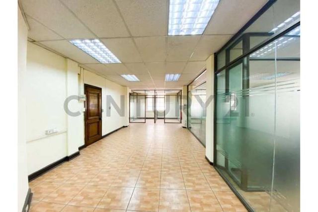 VENTA OFICINA 620 MT2, SERRANO, METRO U. DE CHILE