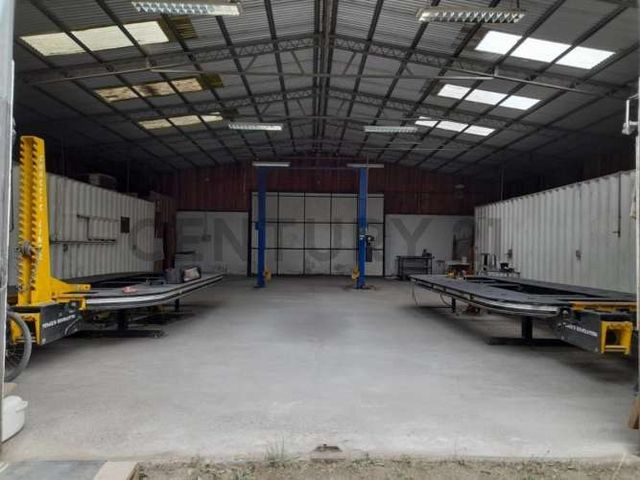 Propiedad Comercial  Galpón bodega y Casa