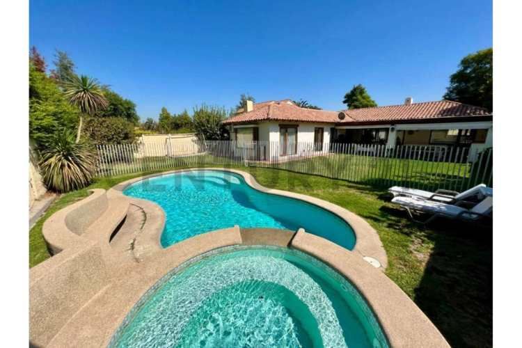 CASA EN CONDOMINIO PIEDRA ROJA - CHICUREO