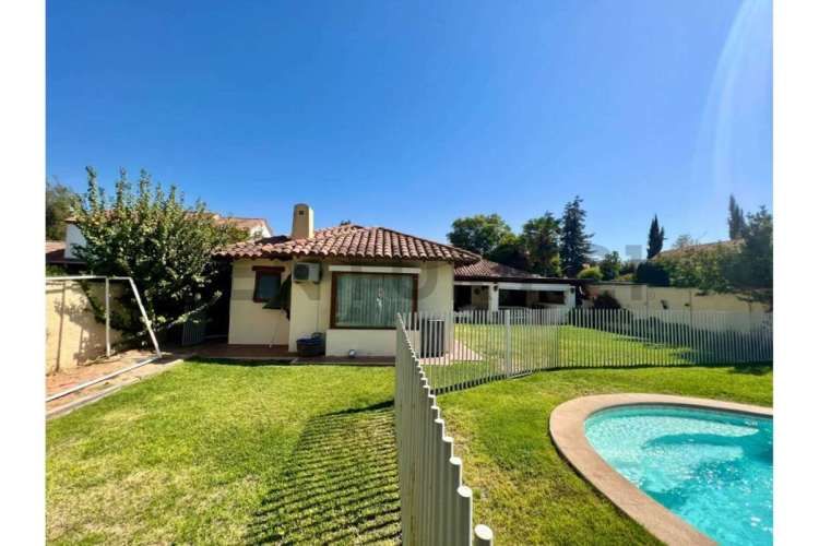 CASA EN CONDOMINIO PIEDRA ROJA - CHICUREO