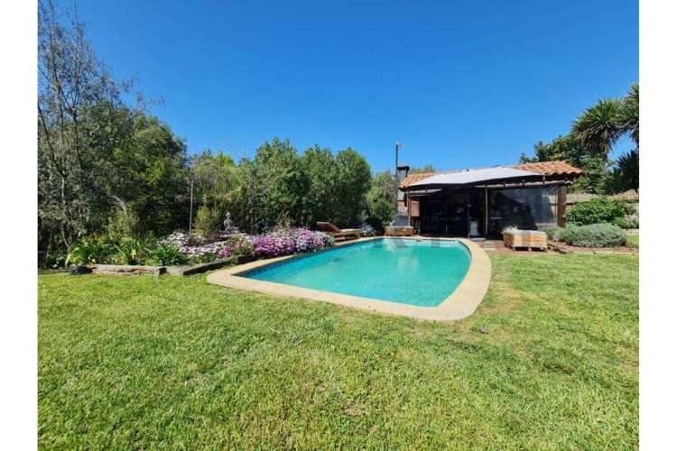 VENTA CASA ESTILO CHILENA  SANTA ELENA-CHICUREO