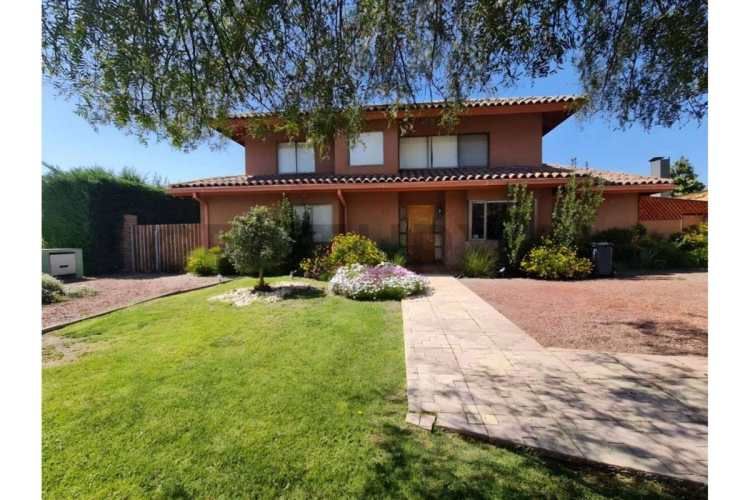 VENTA CASA ESTILO CHILENA  SANTA ELENA-CHICUREO