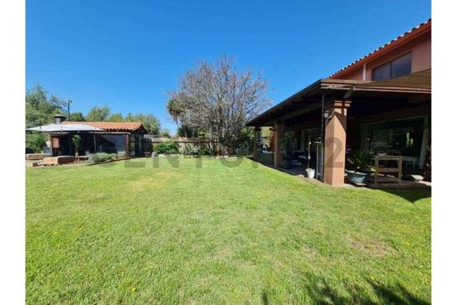 VENTA CASA ESTILO CHILENA  SANTA ELENA-CHICUREO