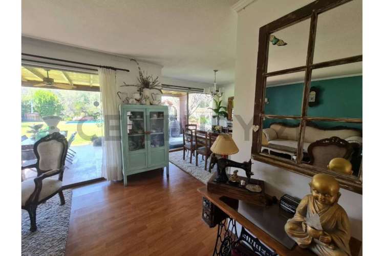 VENTA CASA ESTILO CHILENA  SANTA ELENA-CHICUREO