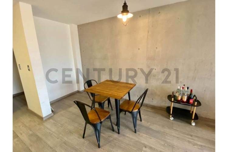 SE VENDE ESPACIOSO Y MODERNO TOWNHOUSE CHICUREO