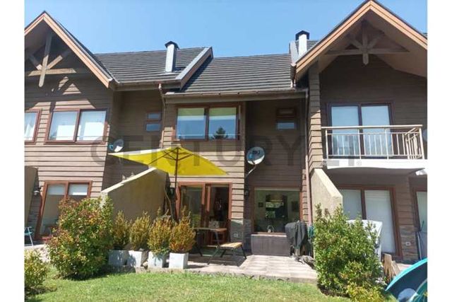 Arriendo casa  3D 2 B en condominio  a 5 min Pucón