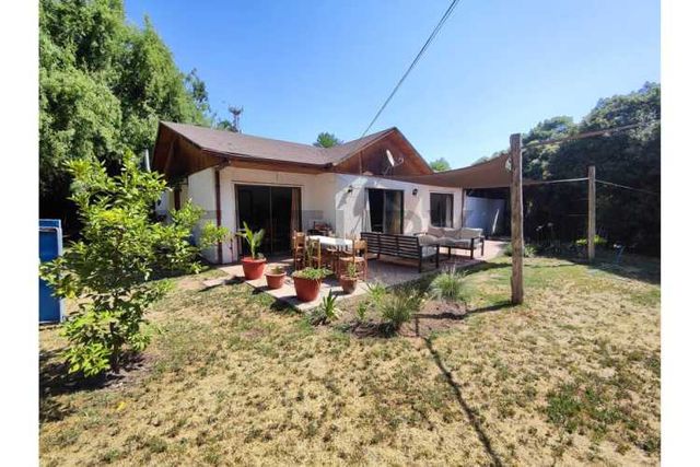 VENTA GRAN TERRENO CON 2 CASAS Y 2 LOFT CHICUREO