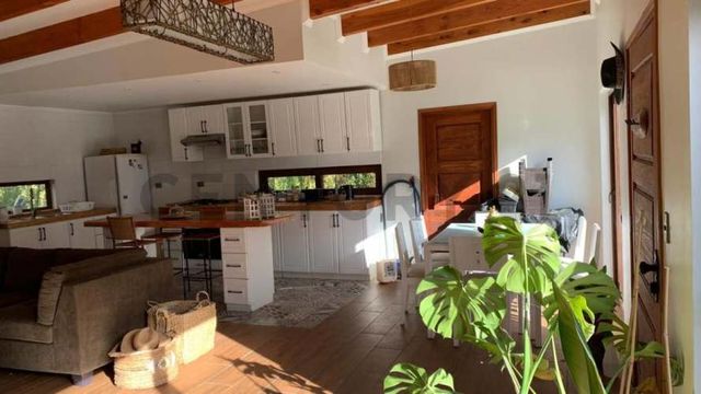 Arriendo acogedora casa amoblada 3D 2B piscina, sector Pasco