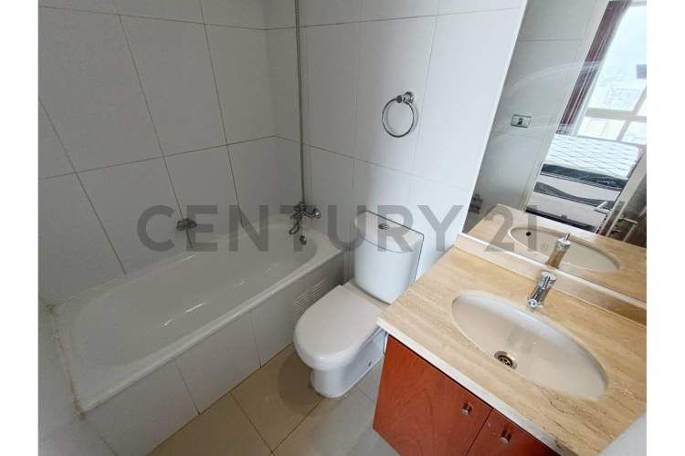 VENTA DPTO VALENZUELA CASTILLO- 2 ESTACIONAMIENTOS