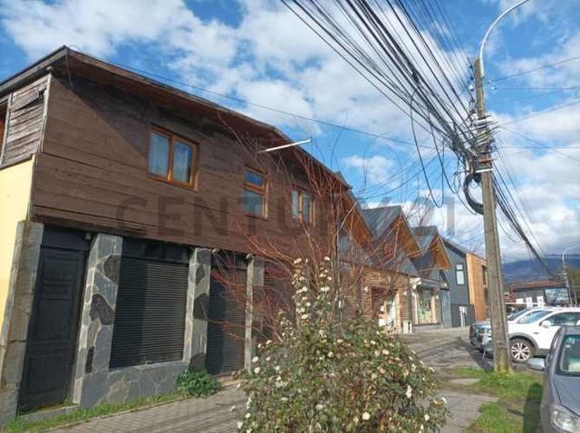 Propiedad comercial centro Pucón, terreno 433,5 m2 a pasos Av. O’Higgins y playa