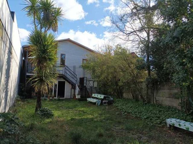 Propiedad comercial centro Pucón, terreno 433,5 m2 a pasos Av. O’Higgins y playa